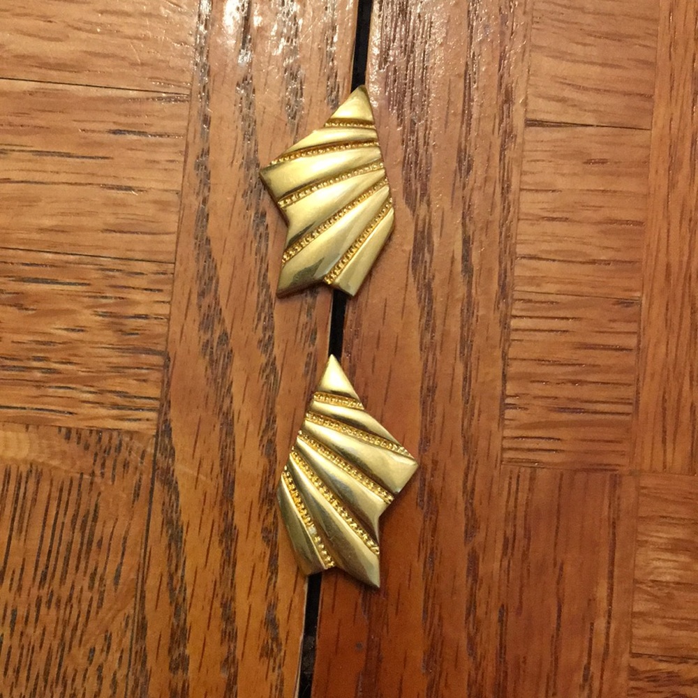 🎁GIFT🎁 Vintage MONET gold fan earrings - Picture 9 of 11